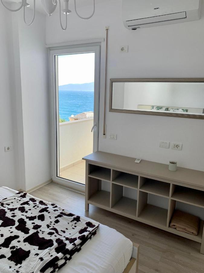 Loli Apartment Luxury White Residence Саранда Екстер'єр фото