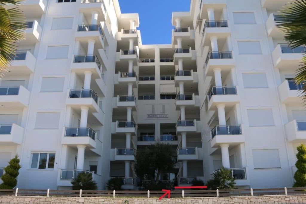 Loli Apartment Luxury White Residence Саранда Екстер'єр фото